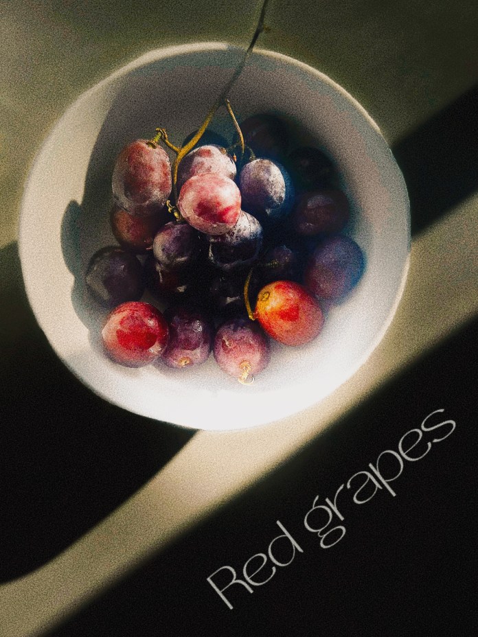 RED GRAPES AND THEIR HEALTH BENEFITS