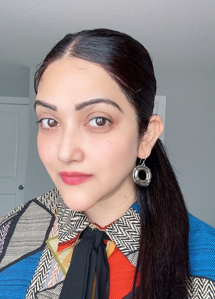 Facial Exercises: Your Pathway to a Naturally Revitalized and Rejuvenated Look