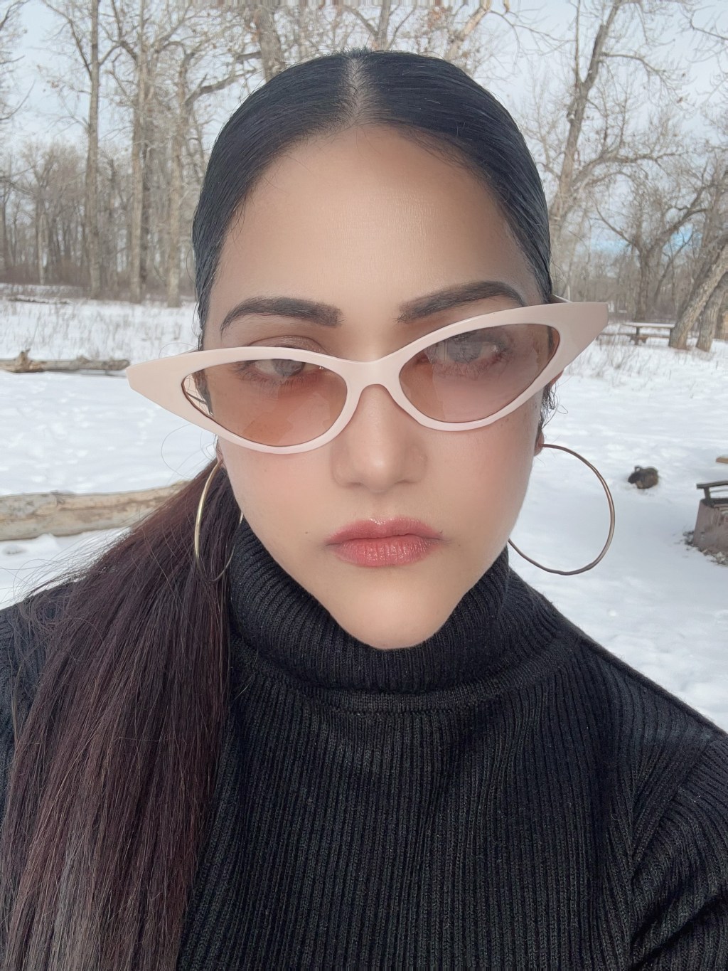 FRAME IT RIGHT: A Stylish Exploration of Sunglasses&nbsp;Shapes