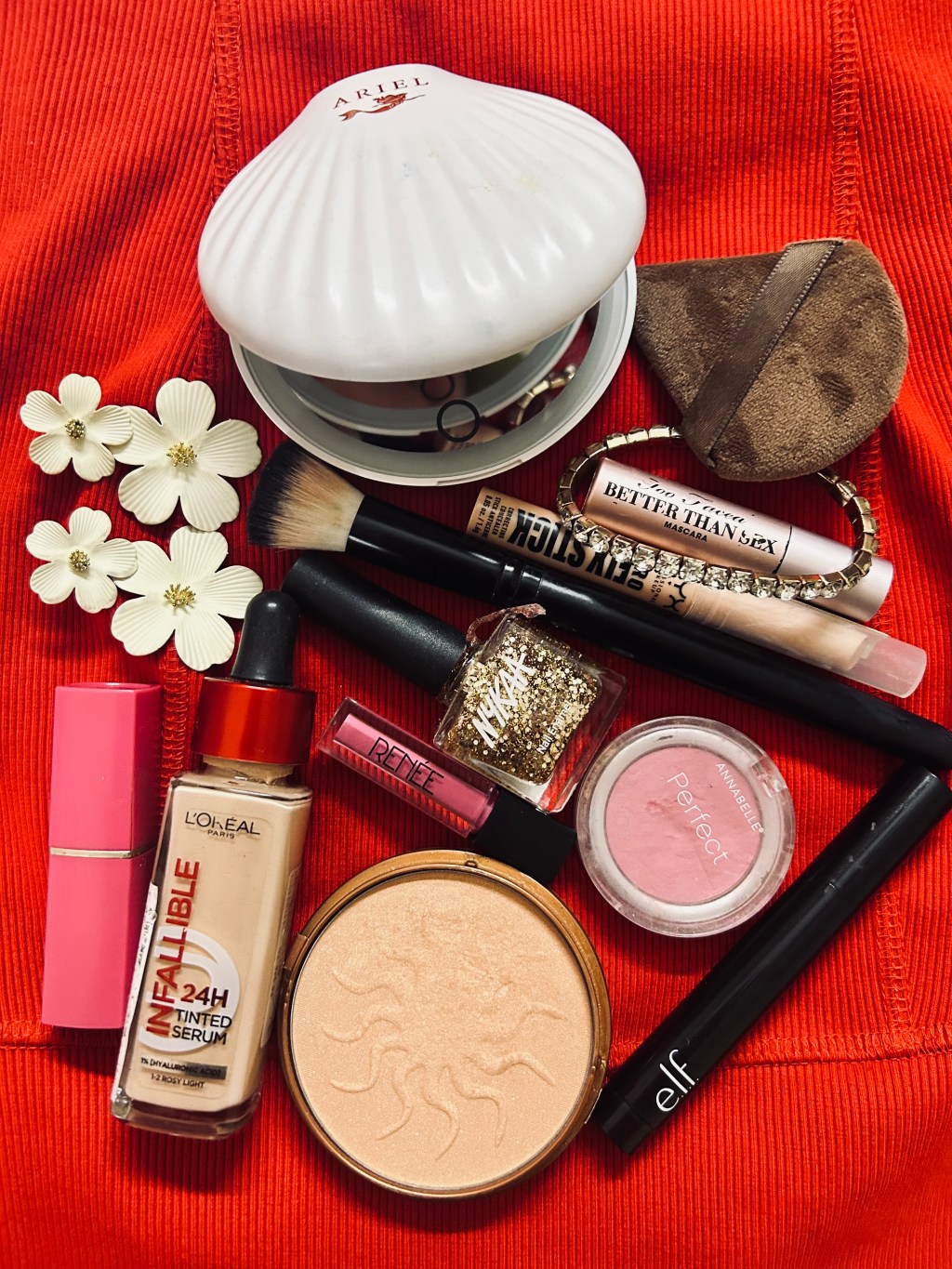 Sculpting with White: How to Create a Stunning Makeup Look with White Liner&nbsp;Shadow